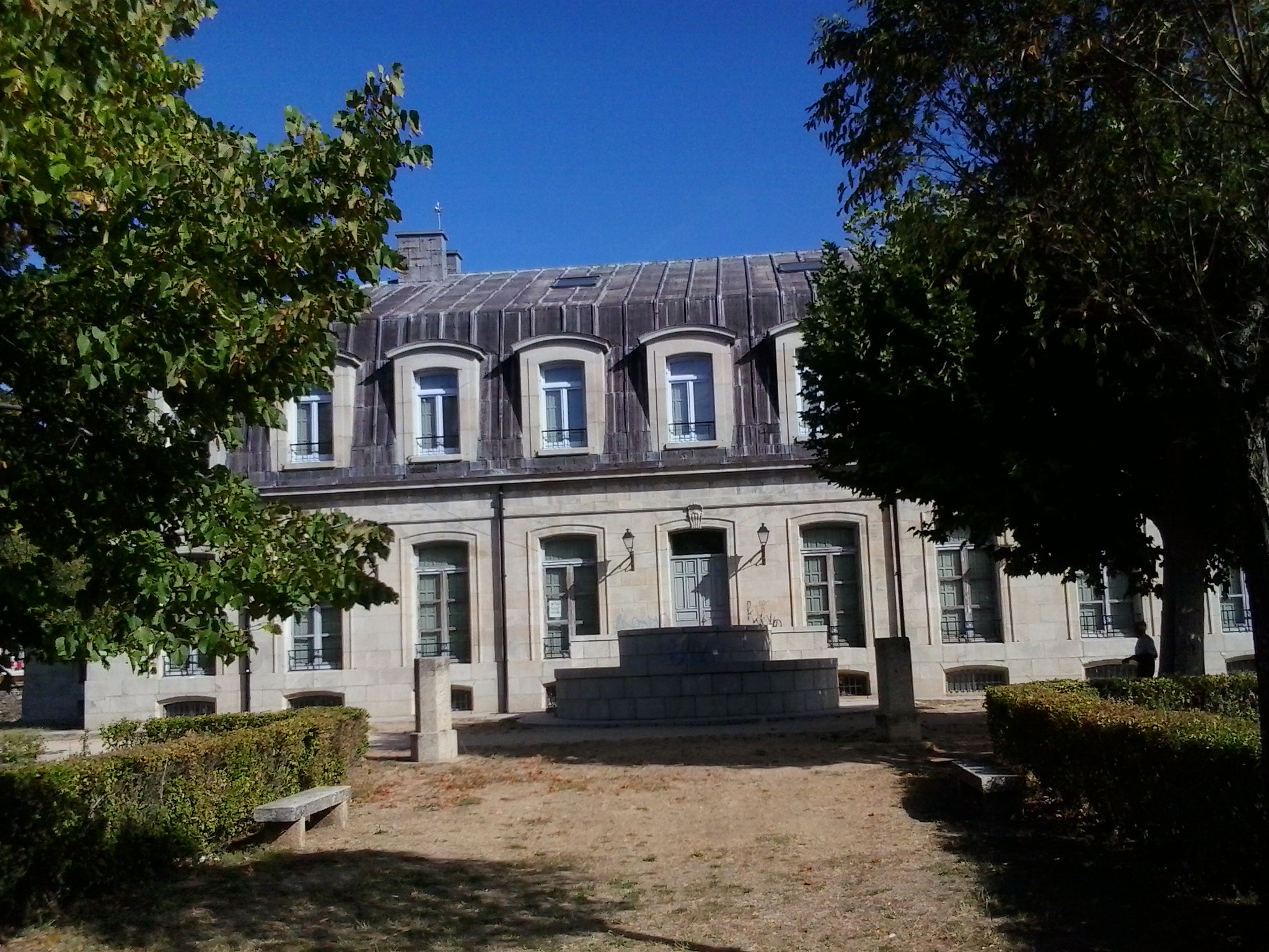 Palacio de los Duques de Alba (fachada posterior)